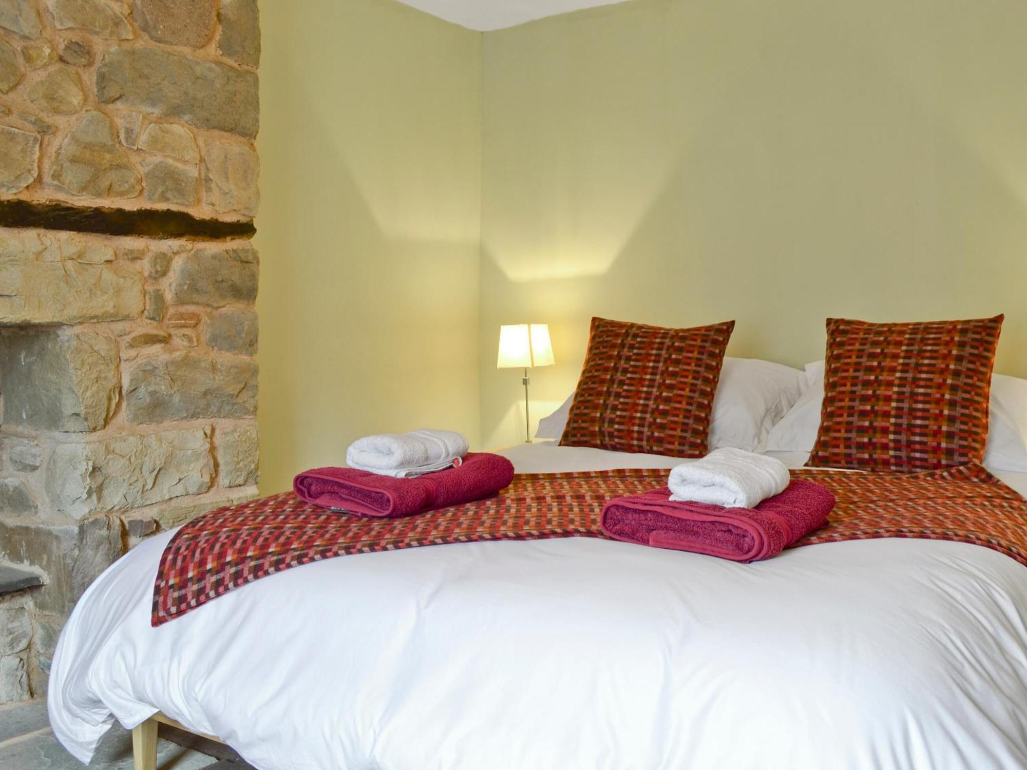 The Mill Farmhouse Llandybie Extérieur photo